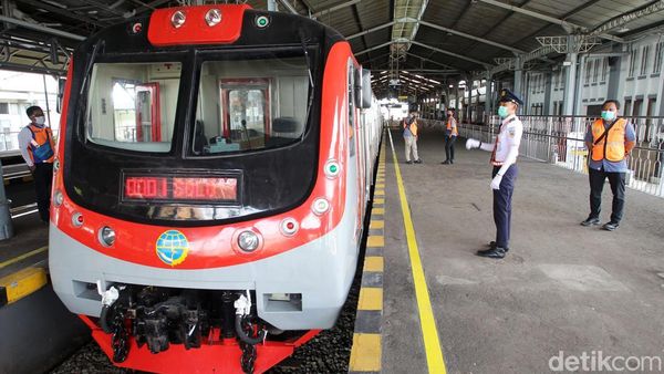 Mantap! KRL Pertama Yogyakarta-Solo Diuji Coba