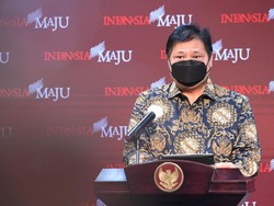 Dana THR Capai Rp 151,2 T, Airlangga Harap Daya Beli Masyarakat Naik