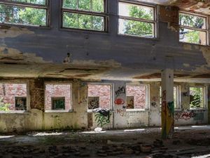 Gedung Nuklir Tersembunyi di Kota Hantu Polandia