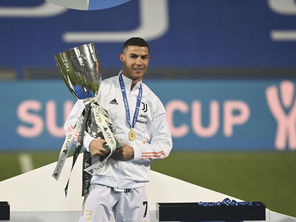Juara Piala Super Italia, Ronaldo: Juventus Pede Lagi