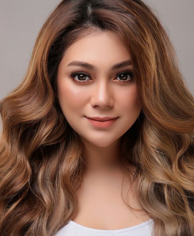 Gaya Make Up Celine Evangelista