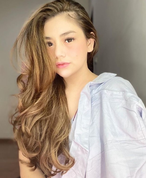 Gaya Make Up Celine Evangelista