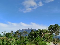 Gunung Raung Erupsi, Statusnya Masih Dievaluasi