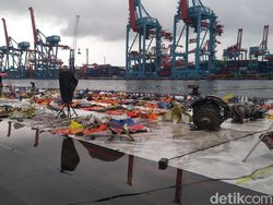 Evakuasi Sriwijaya Air SJ182 Hari ke-13 Ditunda Sementara karena Hujan