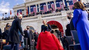 9 Momen Stylish di Inaugurasi Joe Biden, Lady Gaga Hingga Anak Tiri Kamala