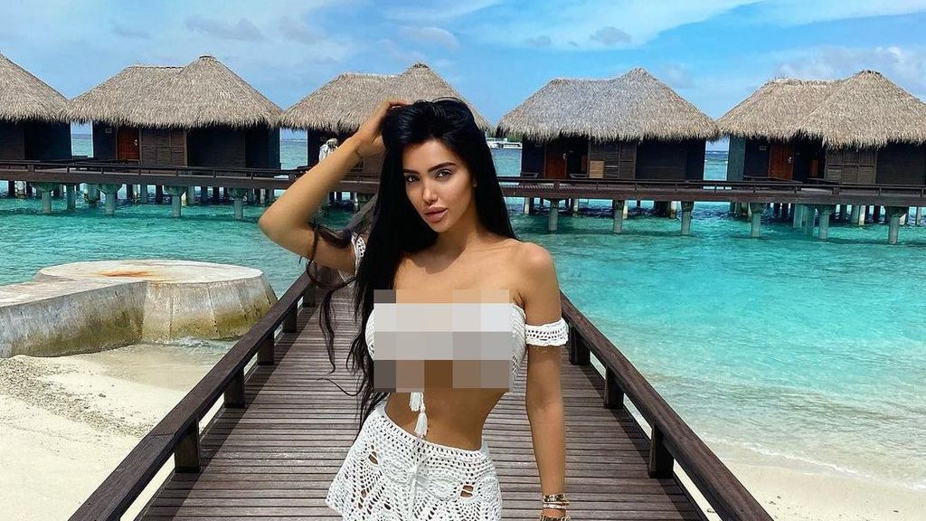 Foto: Model Playboy Kontroversial yang Jatuh Cinta dengan Maldives