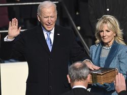 Momen Pelantikan Joe Biden Jadi Presiden AS