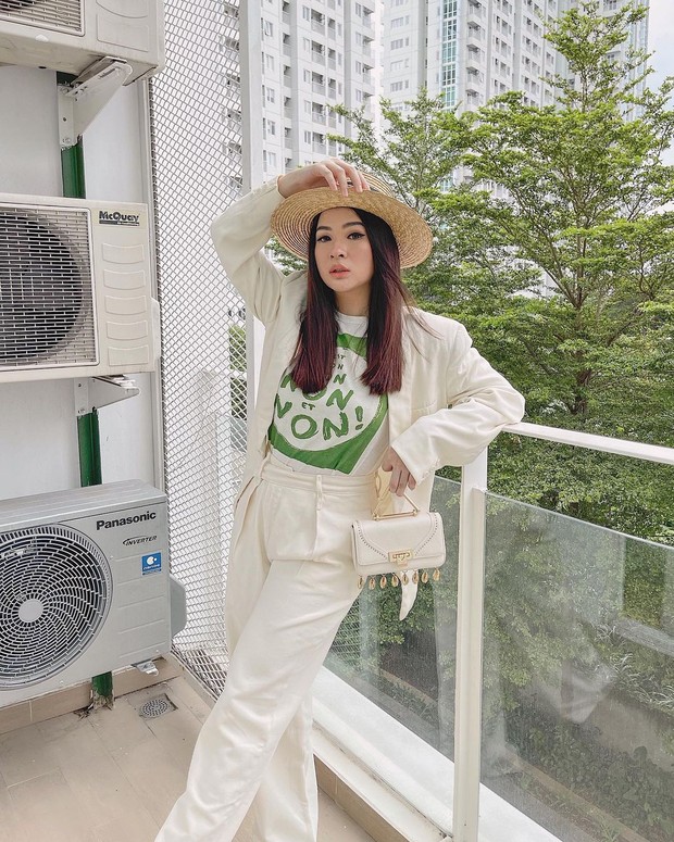 Keren dengan T-Shirt ala Anaz Siantar