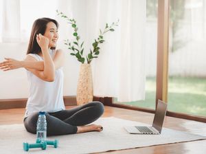 Jaga Tubuh Tetap Fit dan Bugar dengan Olahraga Ringan di Rumah