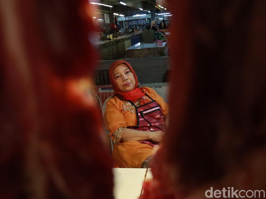 Pedagang Pasar Kosambi Bandung Keluhkan Harga Daging Sapi Naik di RPH Pedagang Pasar Kosambi Bandung Keluhkan Harga Daging Sapi Naik di RPH