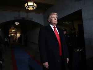 Kicauan Trump Jadi Bahan Bakar Kebencian Pada Ras Asia