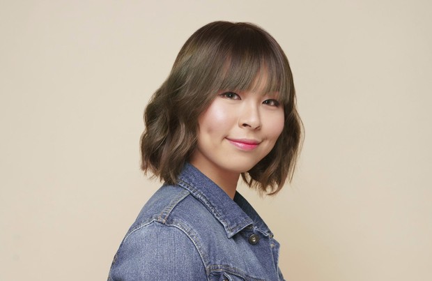 See Through Bangs/allthingshair.com Gaya Poni Untuk Tampil Weekend Ini/allthingshair.com