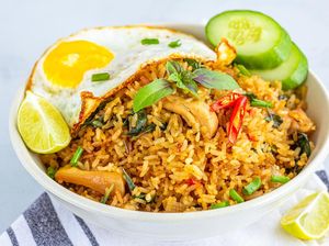 Resep Nasi Goreng Kencur dan Kemangi yang Harum Hangat Resep Nasi Goreng Kencur dan Kemangi yang Harum Hangat