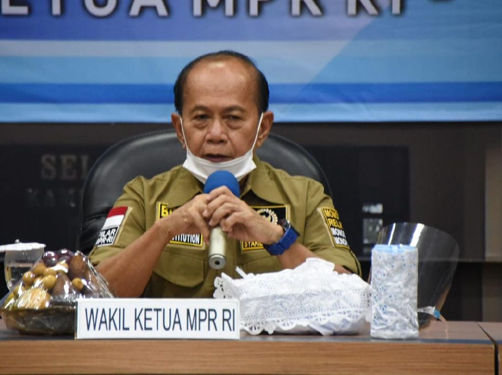 Wakil Ketua MPR Sayangkan Pernyataan Menkeu Anggap Utang Masih Aman Wakil Ketua MPR Sayangkan Pernyataan Menkeu Anggap Utang Masih Aman