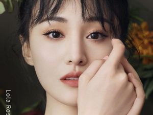 10 Fakta Zheng Shuang, Artis China yang Tersandung Kontroversi Sewa Rahim 10 Fakta Zheng Shuang, Artis China yang Tersandung Kontroversi Sewa Rahim