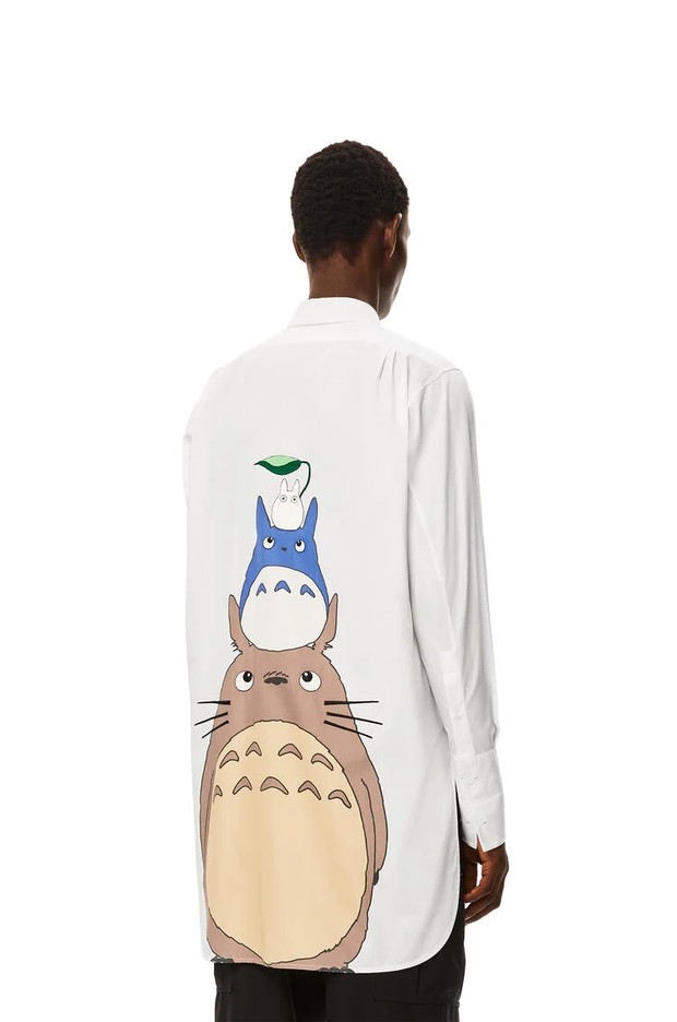 Oversized shirt Loewe x My Neighbor Totoro.