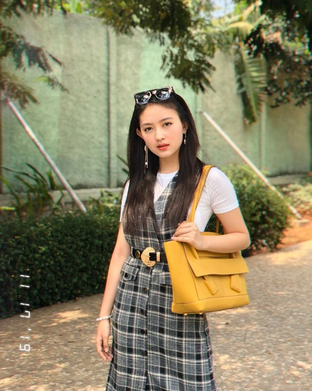 Gaya fashion Natasha Wilona Gaya fashion Natasha Wilona