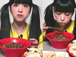 Baekhyun EXO hingga Bomi Apink Mukbang Jajangmyeon, Bikin Ngiler!