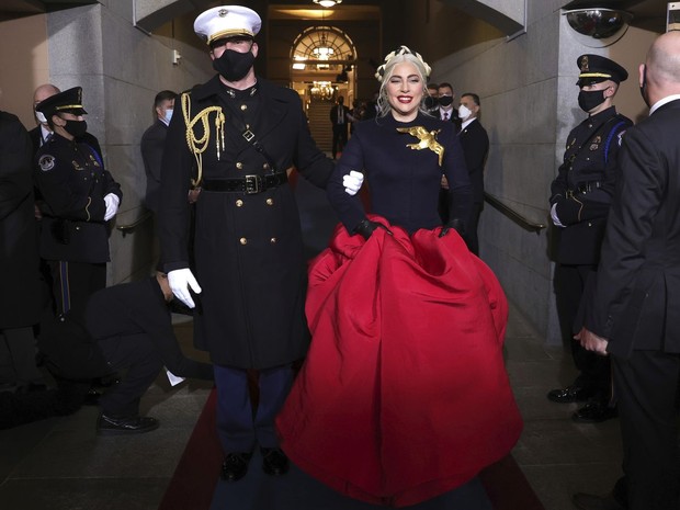 Lady Gaga saat menghadiri hari pelantikan Presiden Amerika.