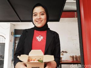 Mencicipi Daging Asap Kupang dengan Ledakan Pedas Sambal Krakatau