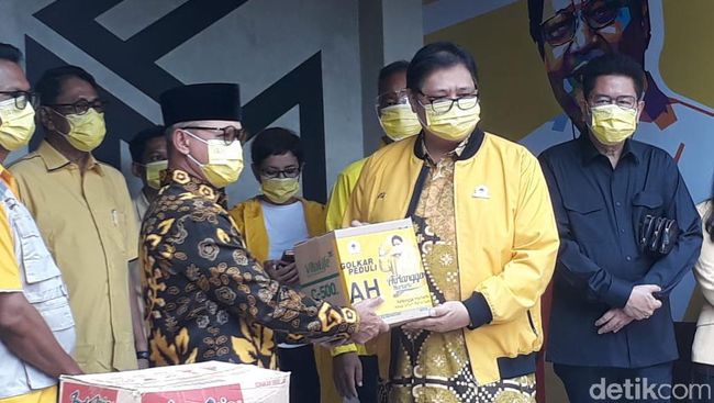 Golkar Kirim Bantuan Rp 4,75 M untuk Korban Bencana di Kalsel hingga Sulbar Golkar Kirim Bantuan Rp 4,75 M untuk Korban Bencana di Kalsel hingga Sulbar