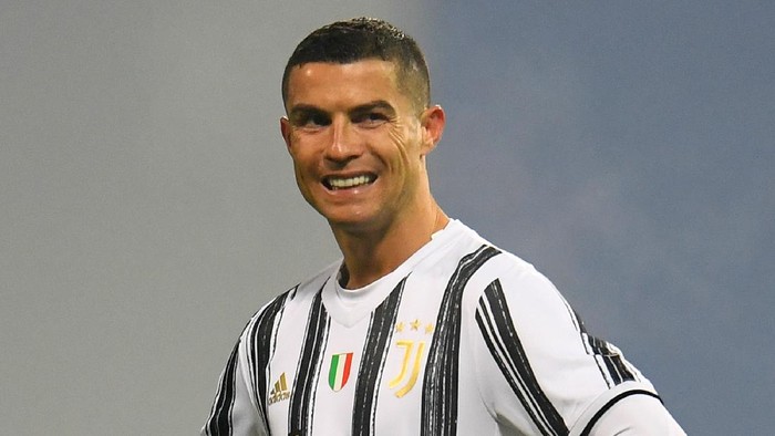 REGGIO NELLEMILIA, ITALY - JANUARY 20: Cristiano Ronaldo of Juventus reacts during the Italian PS5 Supercup match between Juventus and SSC Napoli at Mapei Stadium - Citta del Tricolore on January 20, 2021 in Reggio nellEmilia, Italy. Sporting stadiums around Italy remain under strict restrictions due to the Coronavirus Pandemic as Government social distancing laws prohibit fans inside venues resulting in games being played behind closed doors. (Photo by Claudio Villa/Getty Images)