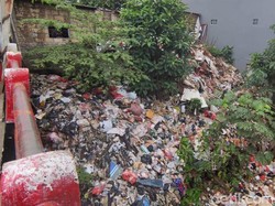 Warga: Kali Sampah di Kota Depok Sudah Ada Sejak Setengah Tahun Lalu