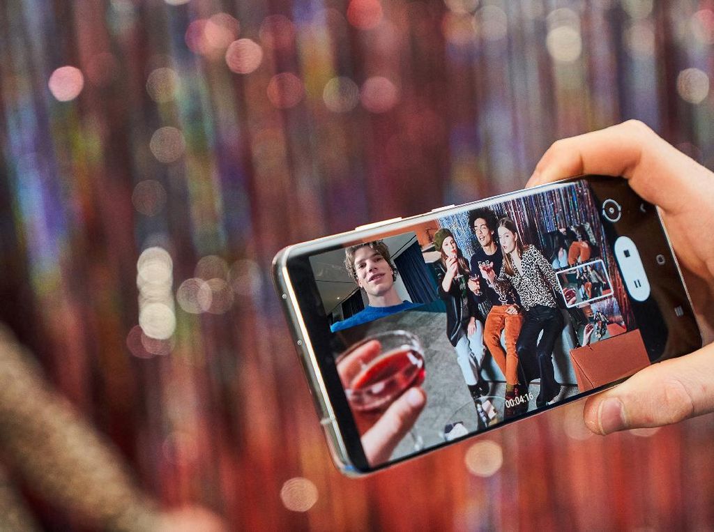 Buat Vlog Pakai Samsung Galaxy S21 Ultra 5G, Auto Tambah Subscribers