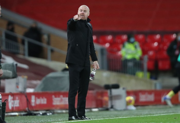 LIVERPOOL, ENGLAND - JANUARY 21: Sean Dyche, Manager of Burnley reacts during the Premier League match between Liverpool and Burnley at Anfield on January 21, 2021 in Liverpool, England. Sporting stadiums around the UK remain under strict restrictions due to the Coronavirus Pandemic as Government social distancing laws prohibit fans inside venues resulting in games being played behind closed doors. (Photo by Clive Brunskill/Getty Images)