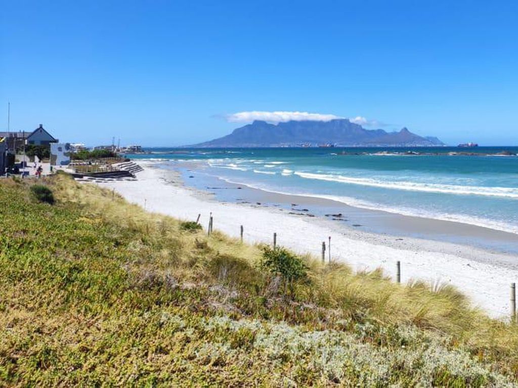 Foto: Tak Lagi Ada Alkohol dan Pesta Pantai di Cape Town
