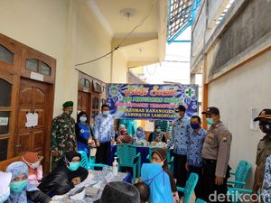 1.565 Korban Banjir Lamongan Diserang Penyakit, 460 Mengeluh Nyeri Otot