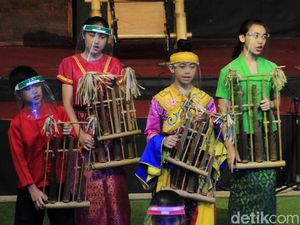 Angklung, Alat Musik Khas Jawa Barat yang Jadi Warisan Dunia Angklung, Alat Musik Khas Jawa Barat yang Jadi Warisan Dunia