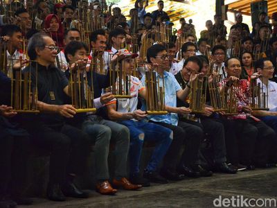 Setengah Abad Lestarikan Angklung, Kini Saung Udjo Terancam Tutup