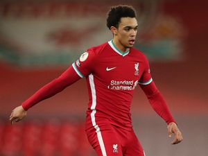 Mendingan Trent Alexander-Arnold Diparkir Dulu Saja, Klopp! Mendingan Trent Alexander-Arnold Diparkir Dulu Saja, Klopp!