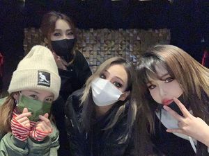 2NE1 Reuni untuk Rayakan Ultah Minzy 2NE1 Reuni untuk Rayakan Ultah Minzy