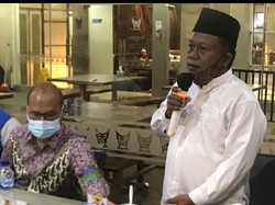 Kepala SMKN 2 Padang Siap Dipecat Gegara Polemik Nonmuslim Berjilbab