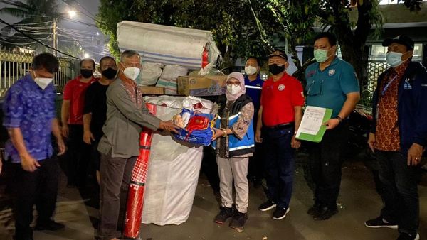 Kemensos Salurkan Bantuan untuk Korban Kebakaran