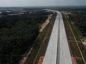 Rincian Rp 51 Triliun Untuk Proyek Jembatan dan Jalan Rincian Rp 51 Triliun Untuk Proyek Jembatan dan Jalan