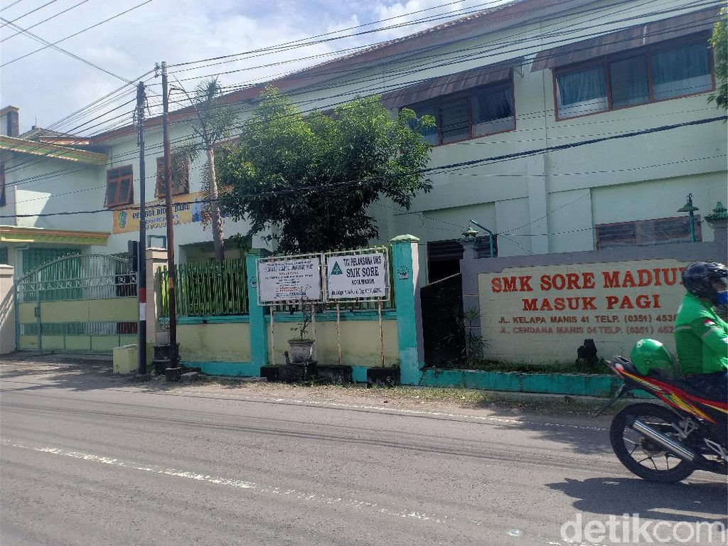 Unik, Sekolah Ini Bernama SMK Sore Masuk Pagi Unik, Sekolah Ini Bernama SMK Sore Masuk Pagi