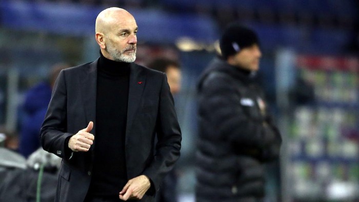 CAGLIARI, ITALY - JANUARY 18: Stefano Pioli coach of Milan looks on during the Serie A match between Cagliari Calcio and AC Milan at Sardegna Arena on January 18, 2021 in Cagliari, Italy. (Photo by Enrico Locci/Getty Images)