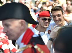 Wilshere: Oezil Tak Diberi Kesempatan yang Adil di Arsenal