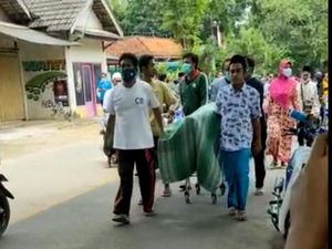Aksi Keluarga Ambil Paksa Jenazah Covid-19 di Sumenep