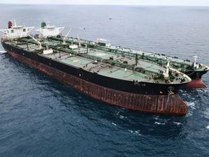 Bakamla Amankan 2 Kapal Tanker Asing di Perairan Pontianak