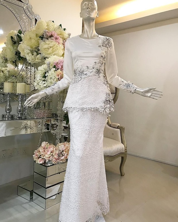 Inspirasi Kebaya Modern Ini Bisa Kamu Contek Untuk Outfit Kondangan!