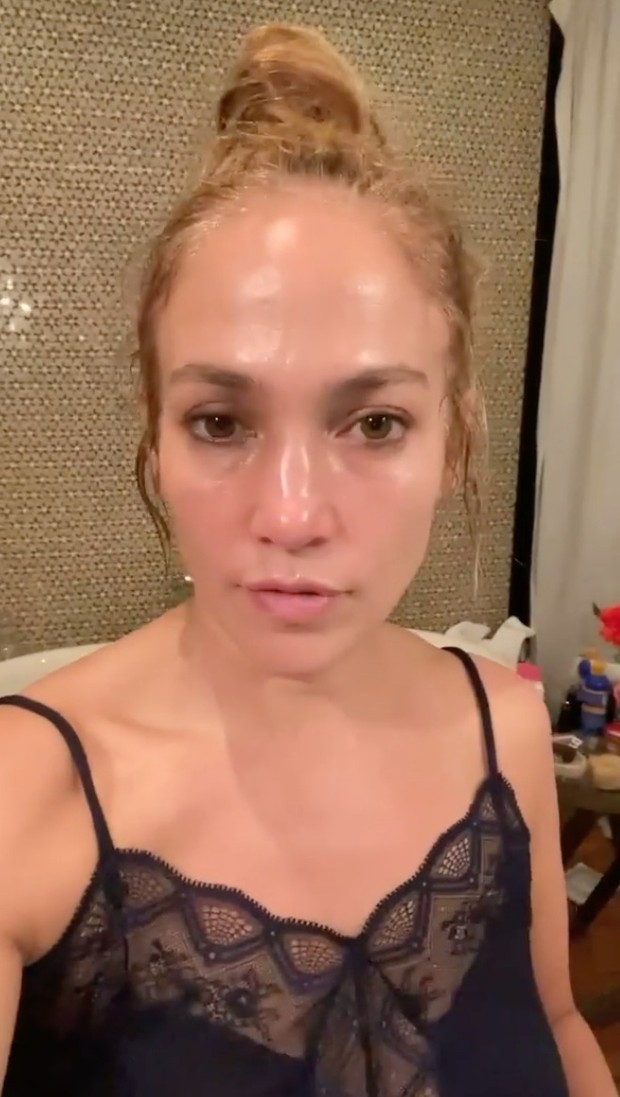 Jennifer Lopez disentil warganet usai promosikan produk kecantikan/buzzfeed.com