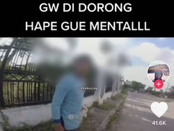 Pemulung Ini Marah Diberi Sembako, Tepis HP Donatur Sampai Rusak!