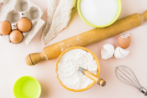 Bahan-bahan yang harus dipersiapkan untuk membuat crepes.