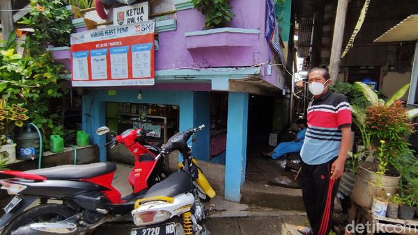 Rumah-rumah Ini Jadi Pendek Akibat Penurunan Muka Tanah