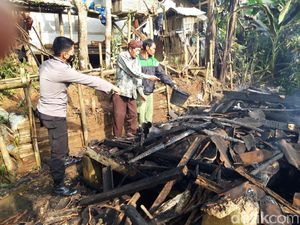 Nenek Tasikmalaya Tewas Terjebak di Rumahnya yang Terbakar Nenek Tasikmalaya Tewas Terjebak di Rumahnya yang Terbakar