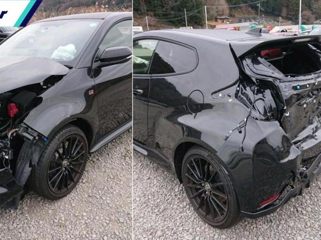 Kecelakaan, Toyota GR Yaris Hitam Ini Ringsek Depan Belakang